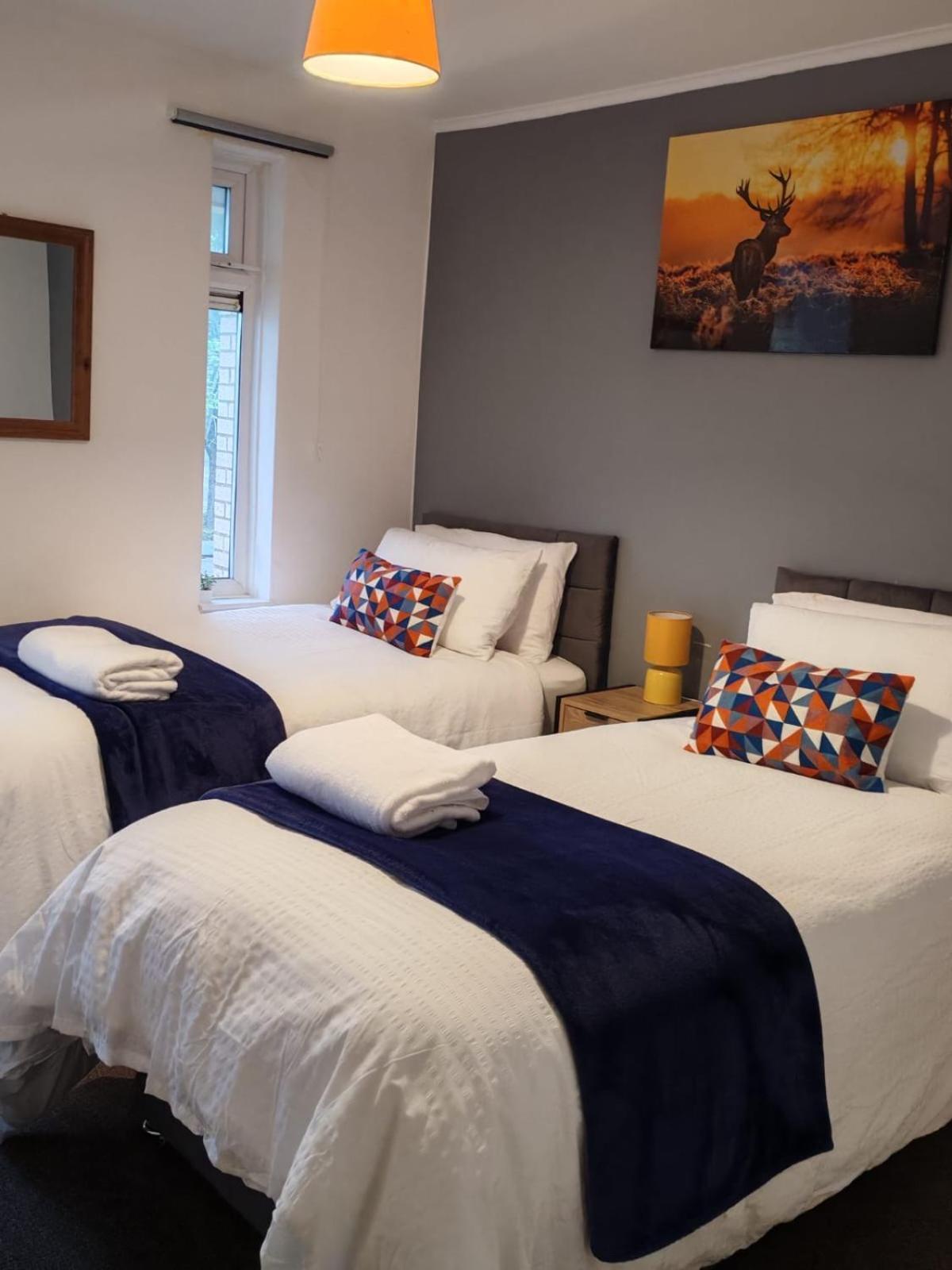 The Randolph Cosy 3br Close To Shops * Milton Keynes