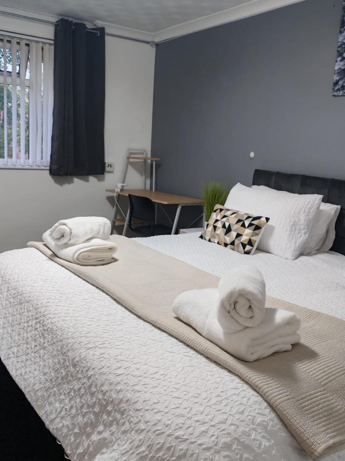 Apartment The Randolph Cosy 3br Close To Shops